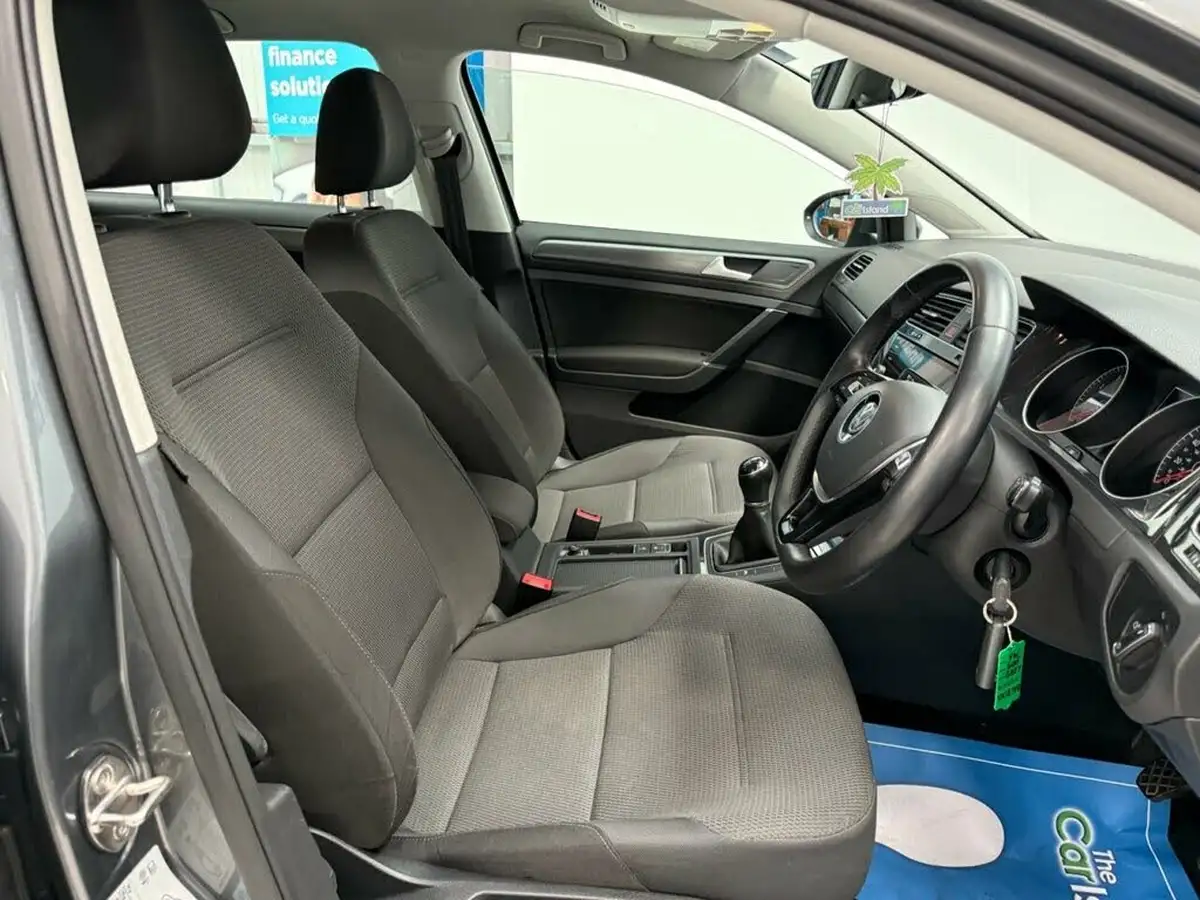 2018-volkswagen-golf-10-tsi-se-nav-110ps-ss-hatchback-5d-big-16