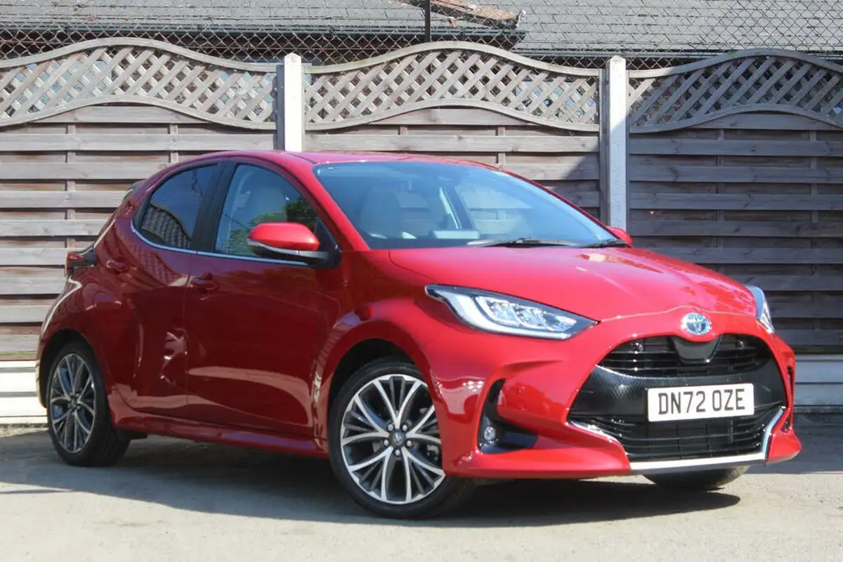 2022-toyota-yaris-cross-15-vvt-i-excel-city-packpan-roof-big-0