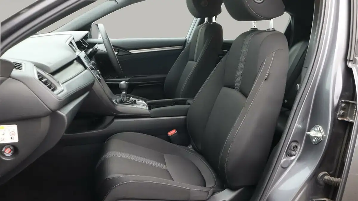 2021-honda-civic-10-vtec-turbo-se-hatchback-5d-big-14
