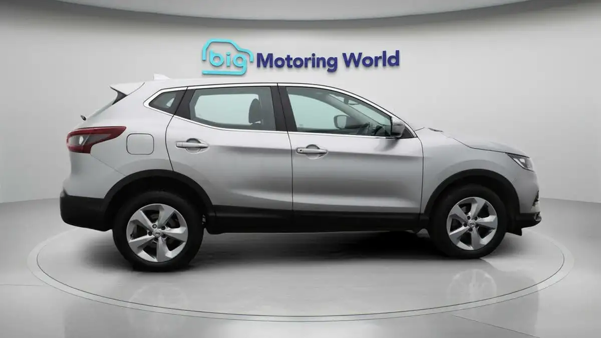 2020-nissan-qashqai-13-dig-t-acenta-premium-140ps-big-8