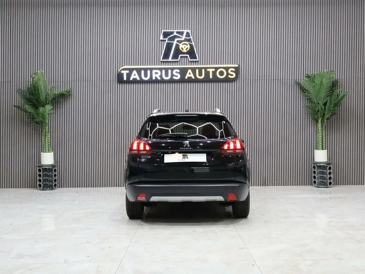 2019-peugeot-2008-suv-12-puretech-allure-premium-82bhp-big-4