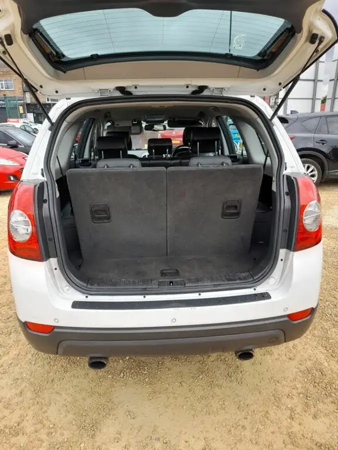 2012-chevrolet-captiva-22td-lt-22vcdi-4x4-big-11