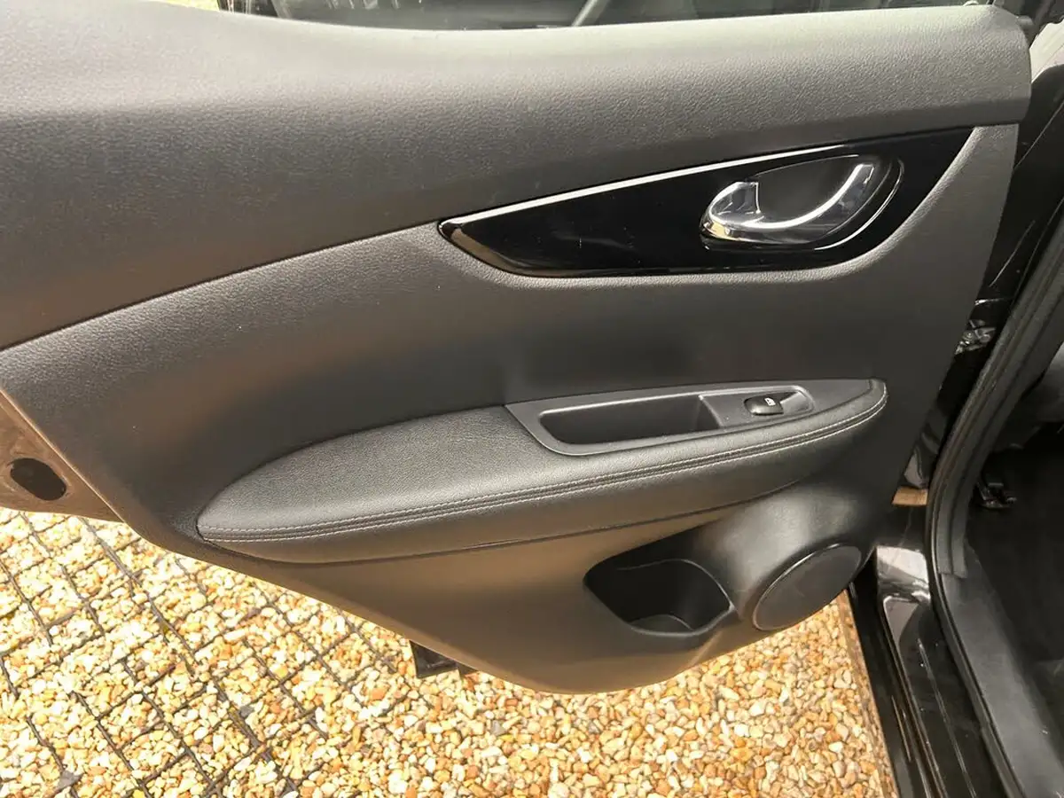 2019-nissan-qashqai-13-dig-t-acenta-premium-140ps-big-25