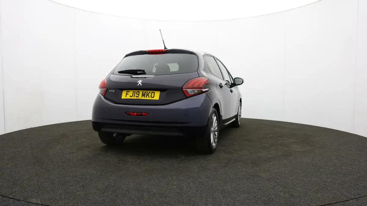 2019-peugeot-208-12-puretech-signature-big-72