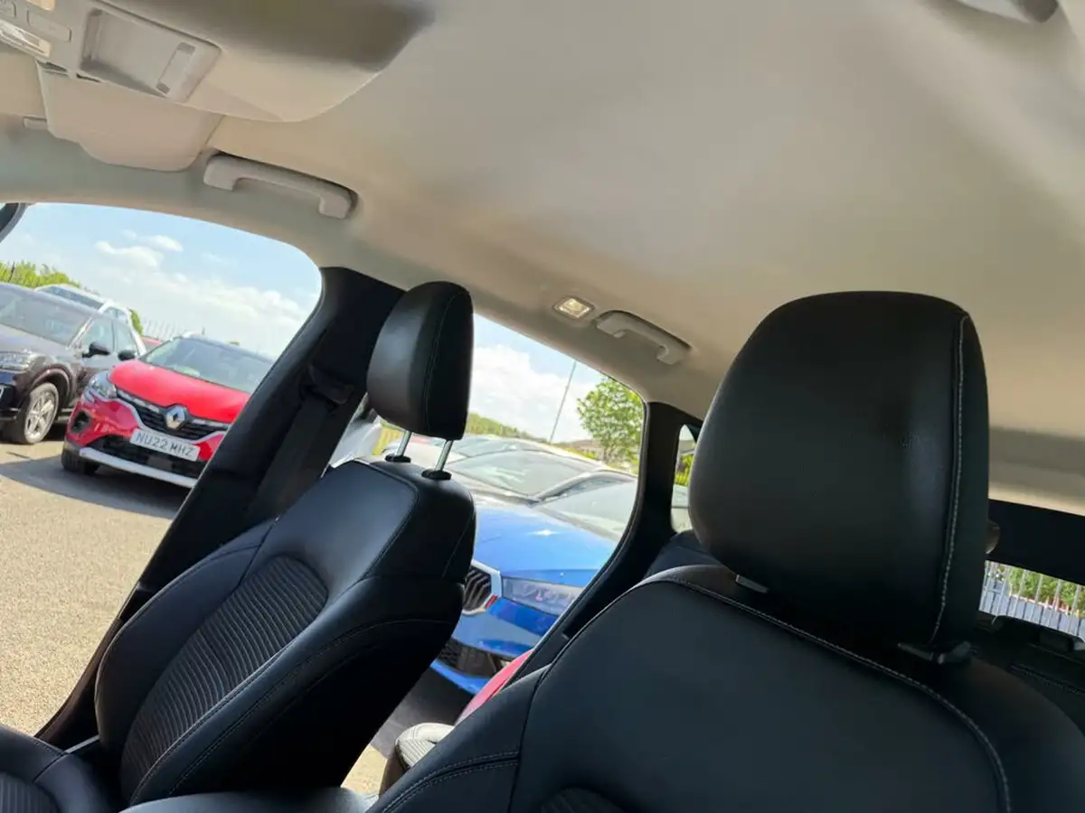 2022-ford-kuga-big-18