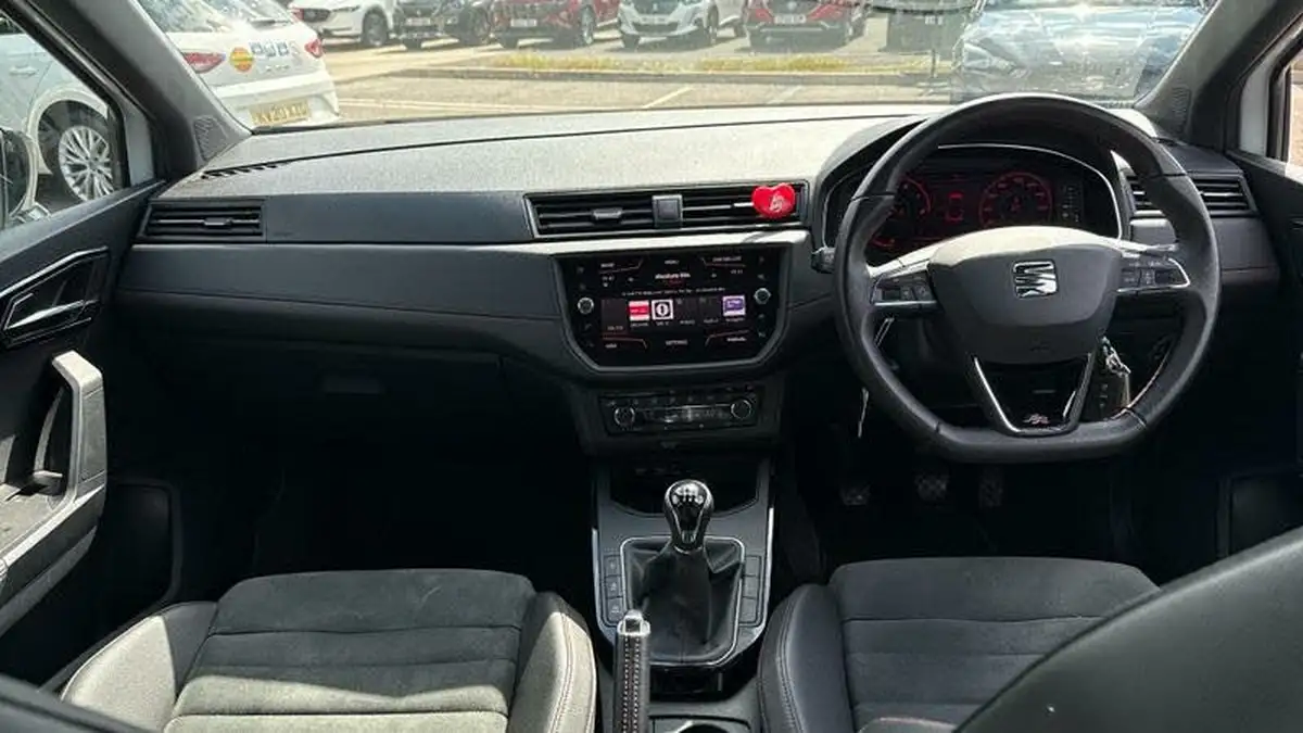 2019-seat-arona-10-tsi-fr-sport-ss-big-7