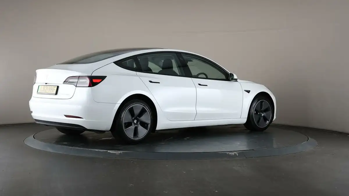 2021-tesla-model-3-e-long-range-4x4-big-65