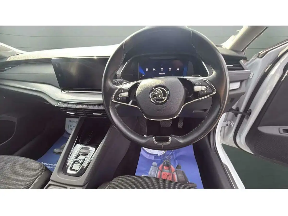 2021-skoda-octavia-big-16