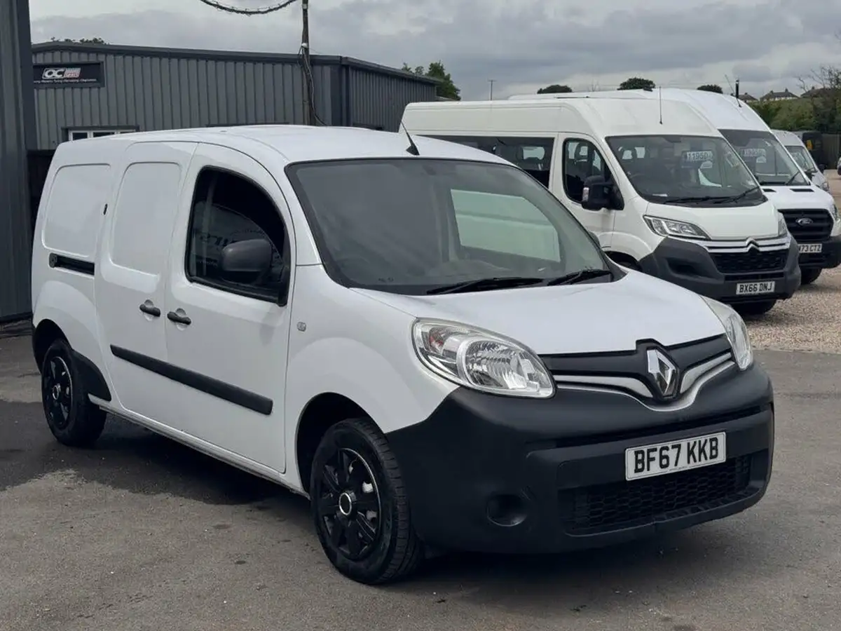 2017-renault-kangoo-maxi-15dci-ll21-energy-90-maxi-pt-business-panel-big-5