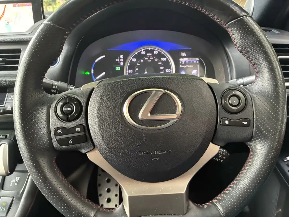 2014-lexus-ct-200h-18-f-sport-big-18