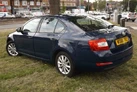 2016-skoda-octavia-10-tsi-s-hatchback-small-3