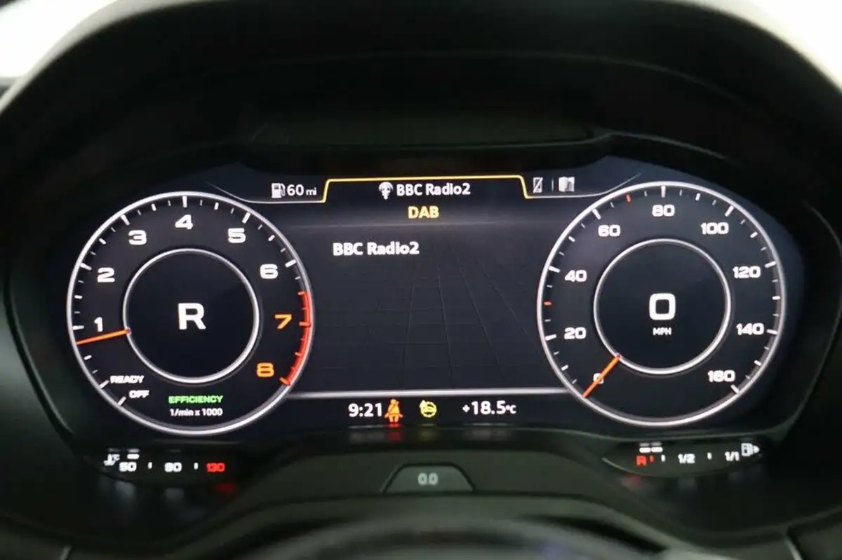 2021-audi-q2-15-35-tfsi-s-line-tronic-big-13