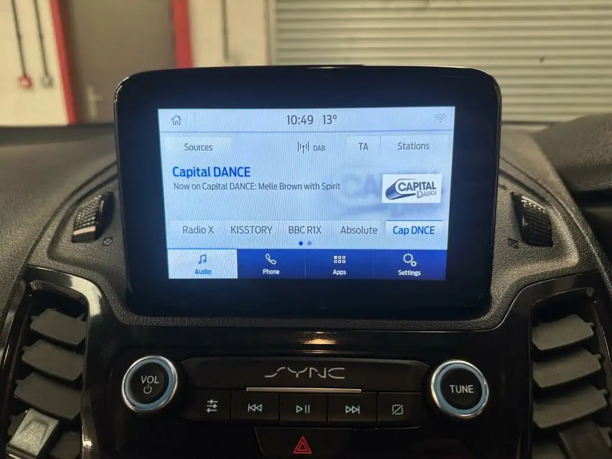 2023-ford-transit-connect-big-15