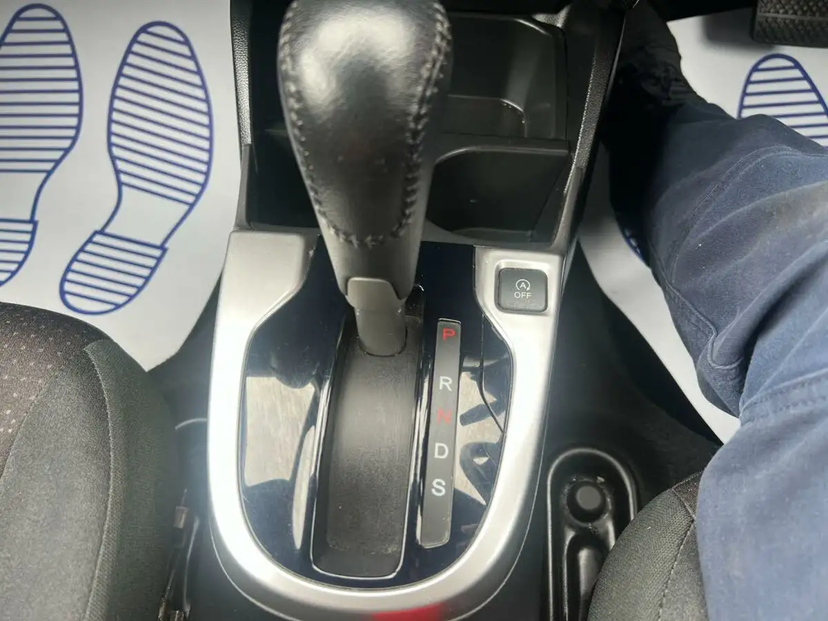 2016-honda-jazz-13-i-vtec-ex-cvt-big-24