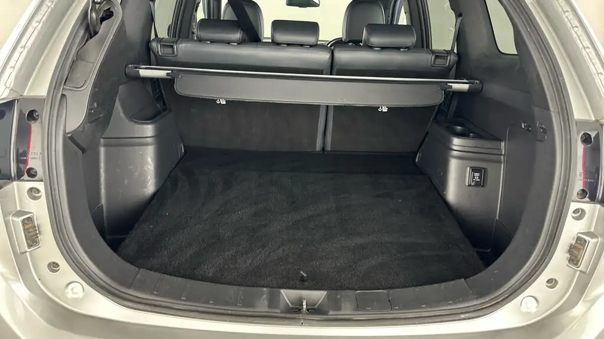 2018-mitsubishi-outlander-24-5h-phev-big-20