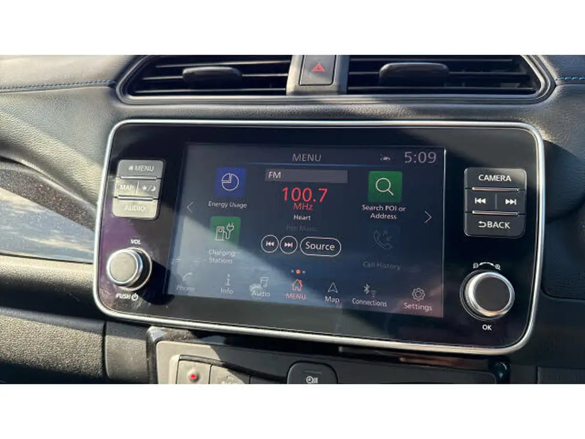 2021-nissan-leaf-e-tekna-big-27