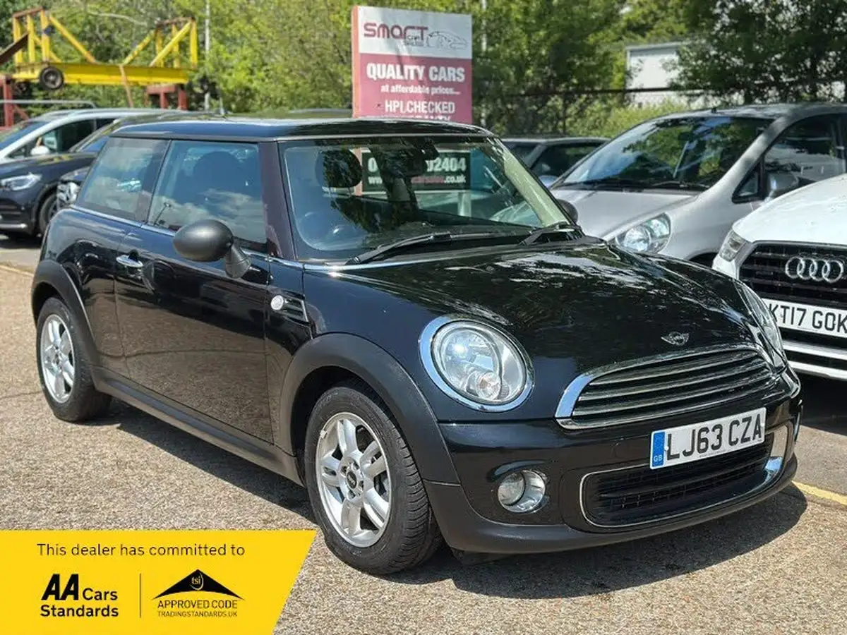 2013-mini-cooper-16-one-98bhp-sport-chili-hatchback-3d-big-0