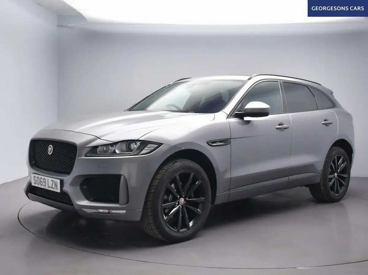 2019-jaguar-f-pace-20-i4d-chequered-flag-180ps-big-4