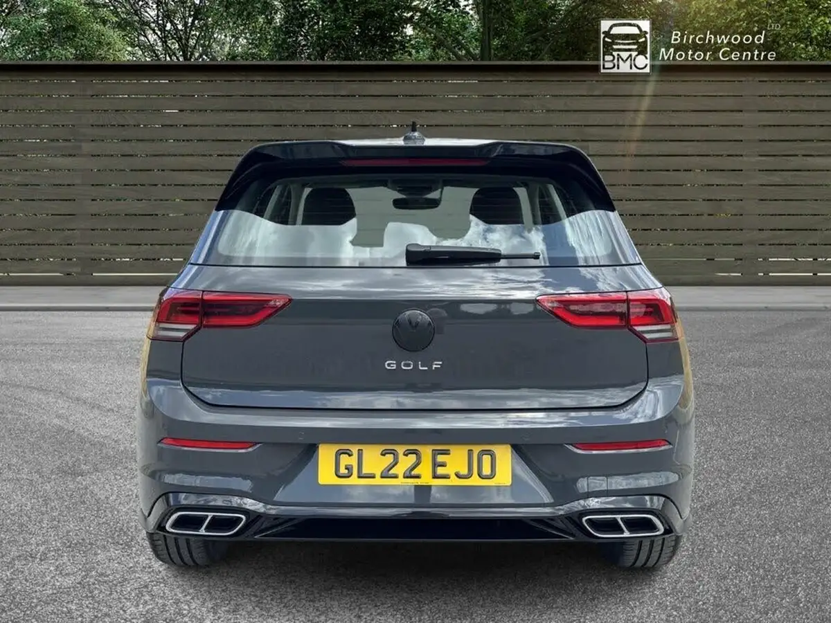 2022-volkswagen-golf-10-etsi-life-hatchback-big-5