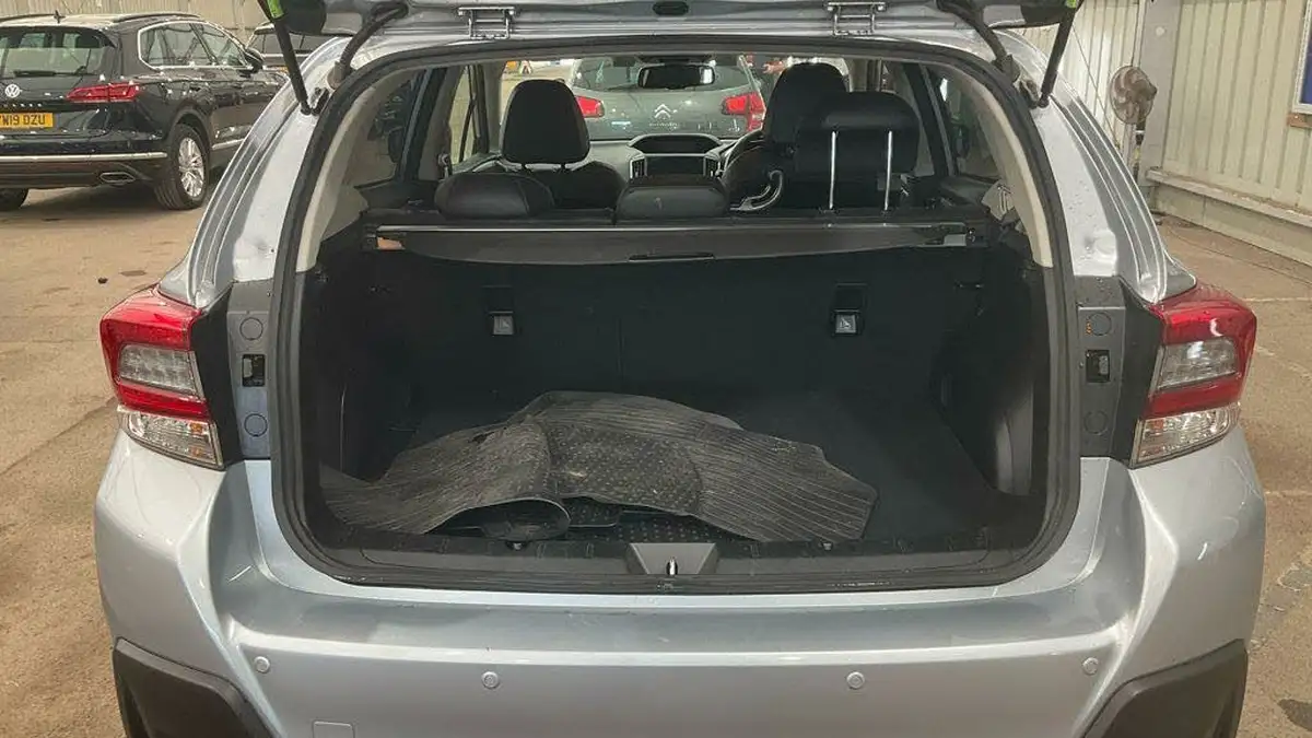 2022-subaru-xv-20i-e-boxer-se-premium-big-12