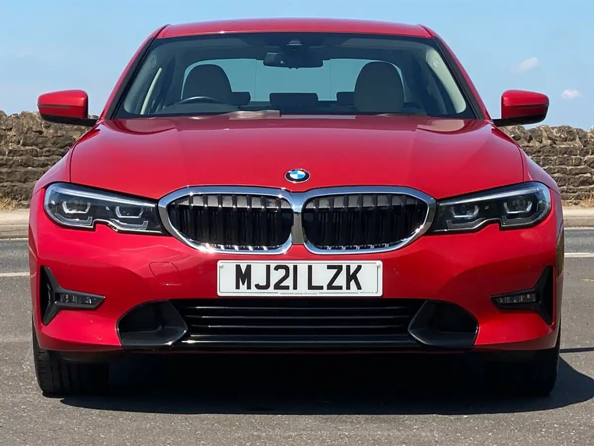 2021-bmw-3-series-20-320i-sport-saloon-4d-big-30