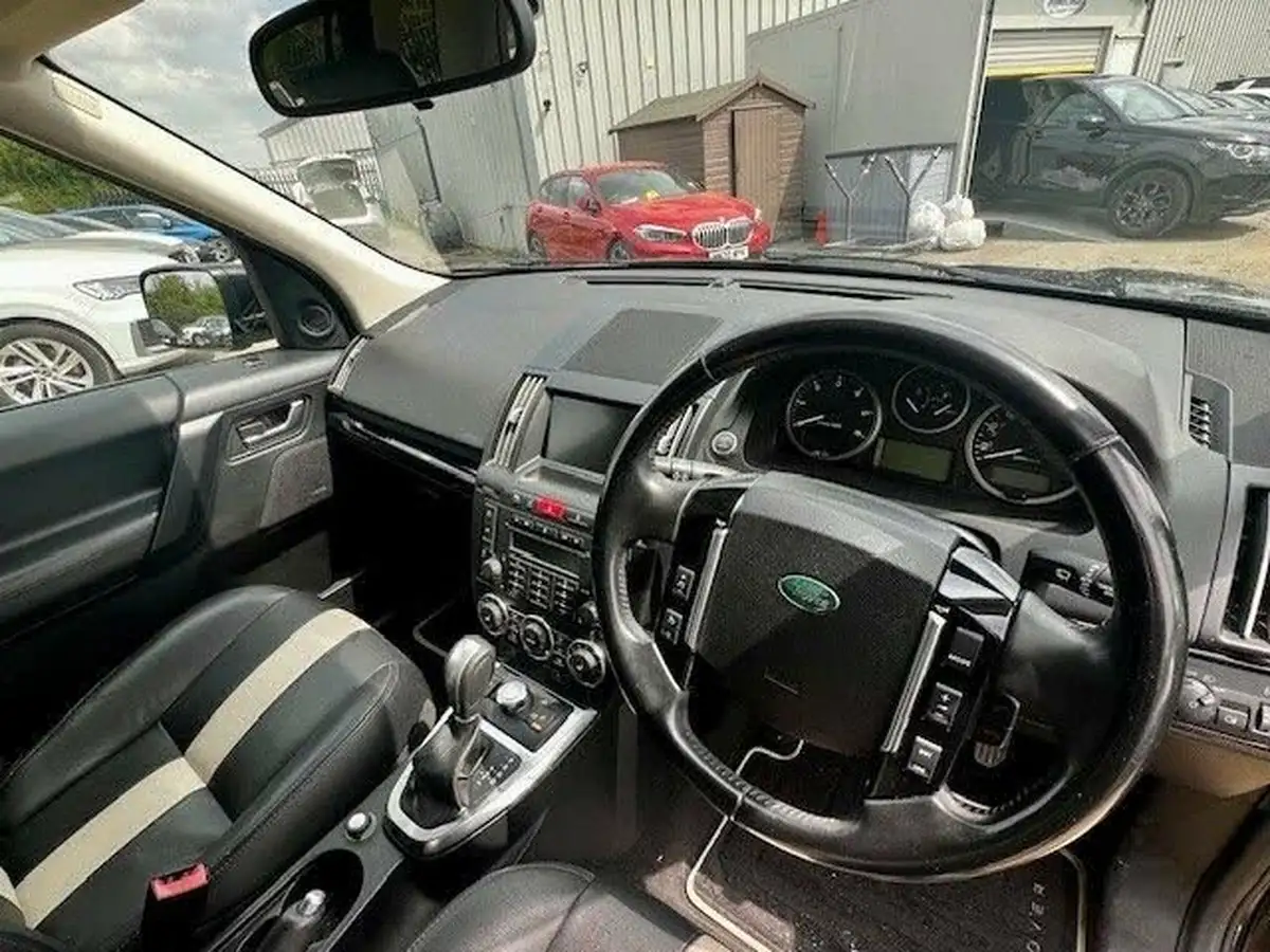 2011-land-rover-freelander-2-22sd4-sport-le-big-6
