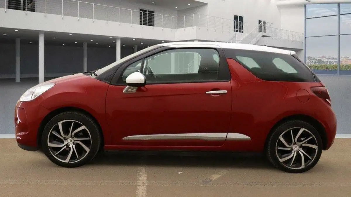 2014-citroen-ds3-16-dstyle-plus-vti-120bhp-big-2