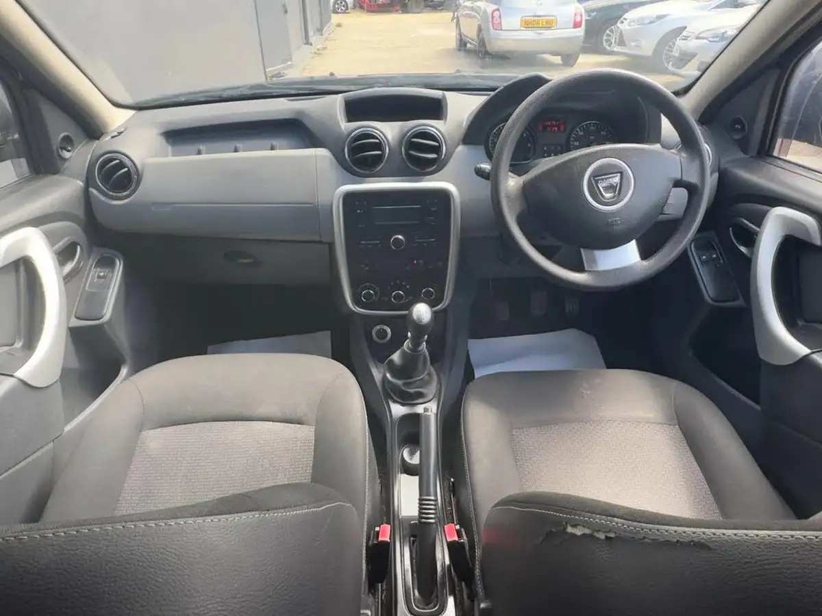 2013-dacia-duster-15d-ambiance-109bhp-4x4-big-19
