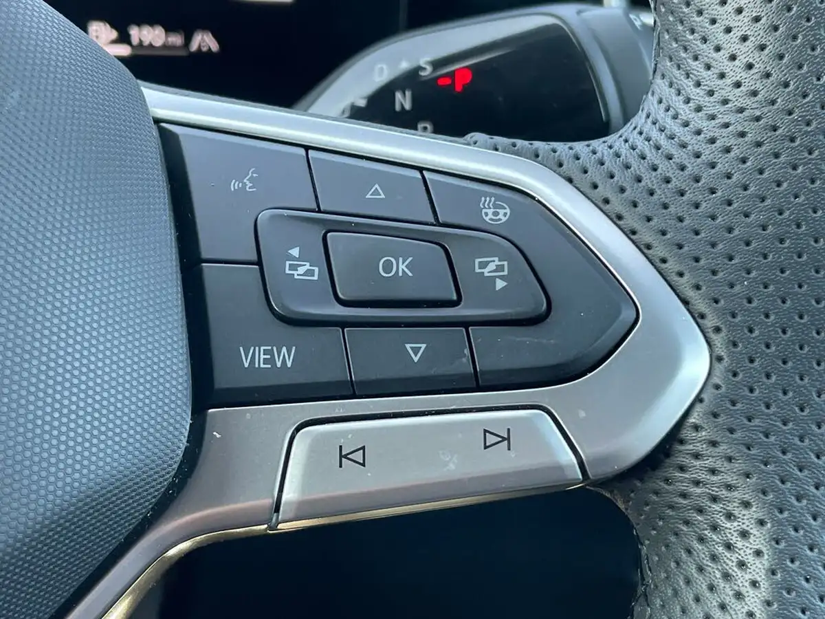 2024-volkswagen-tiguan-15-etsi-r-line-big-51