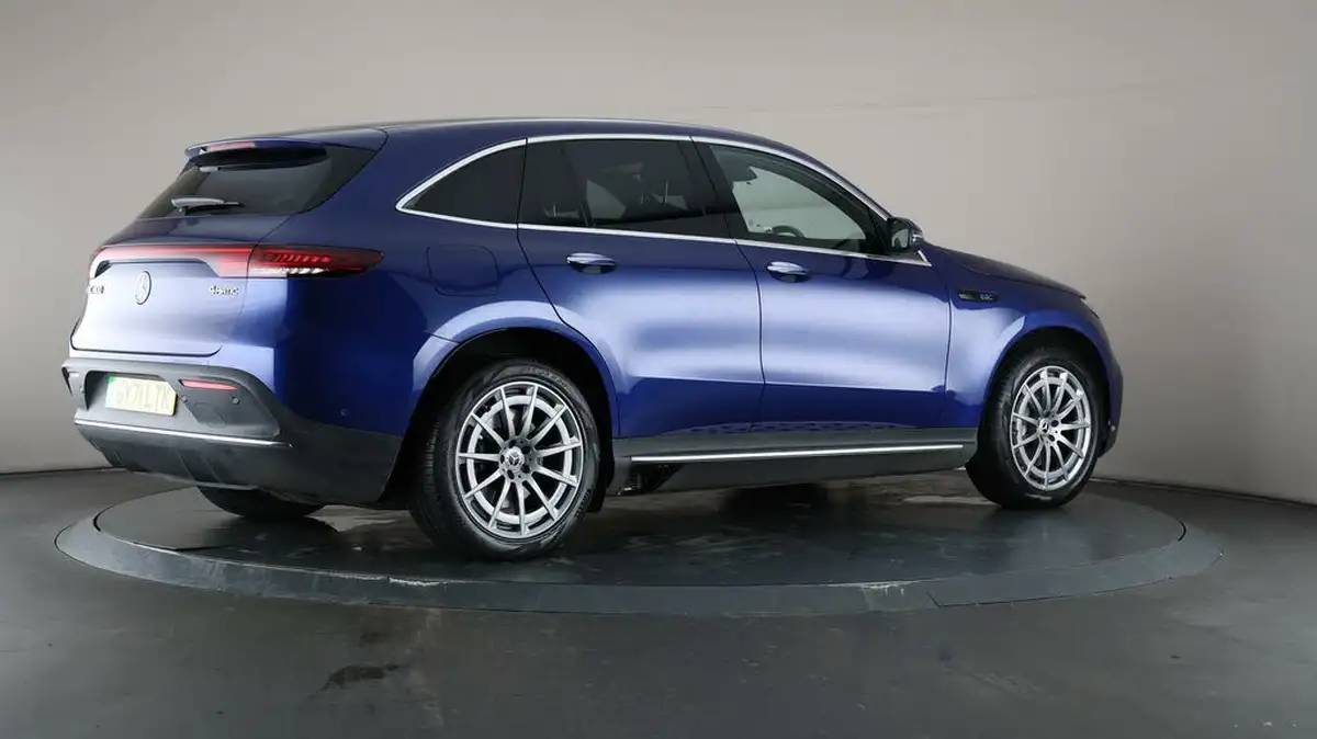 2021-mercedes-benz-eqc-e-eqc-400-amg-line-big-58