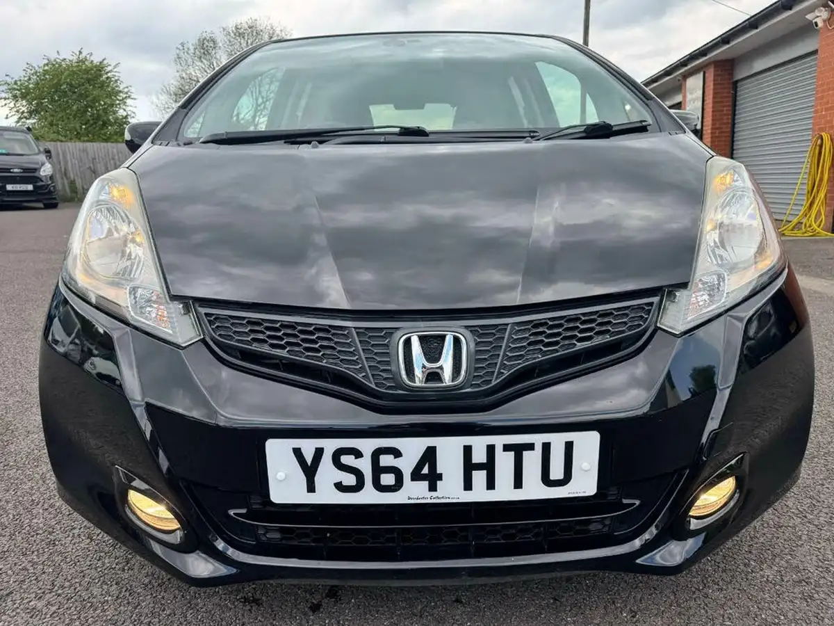2014-honda-jazz-14-exl-cvt-big-8