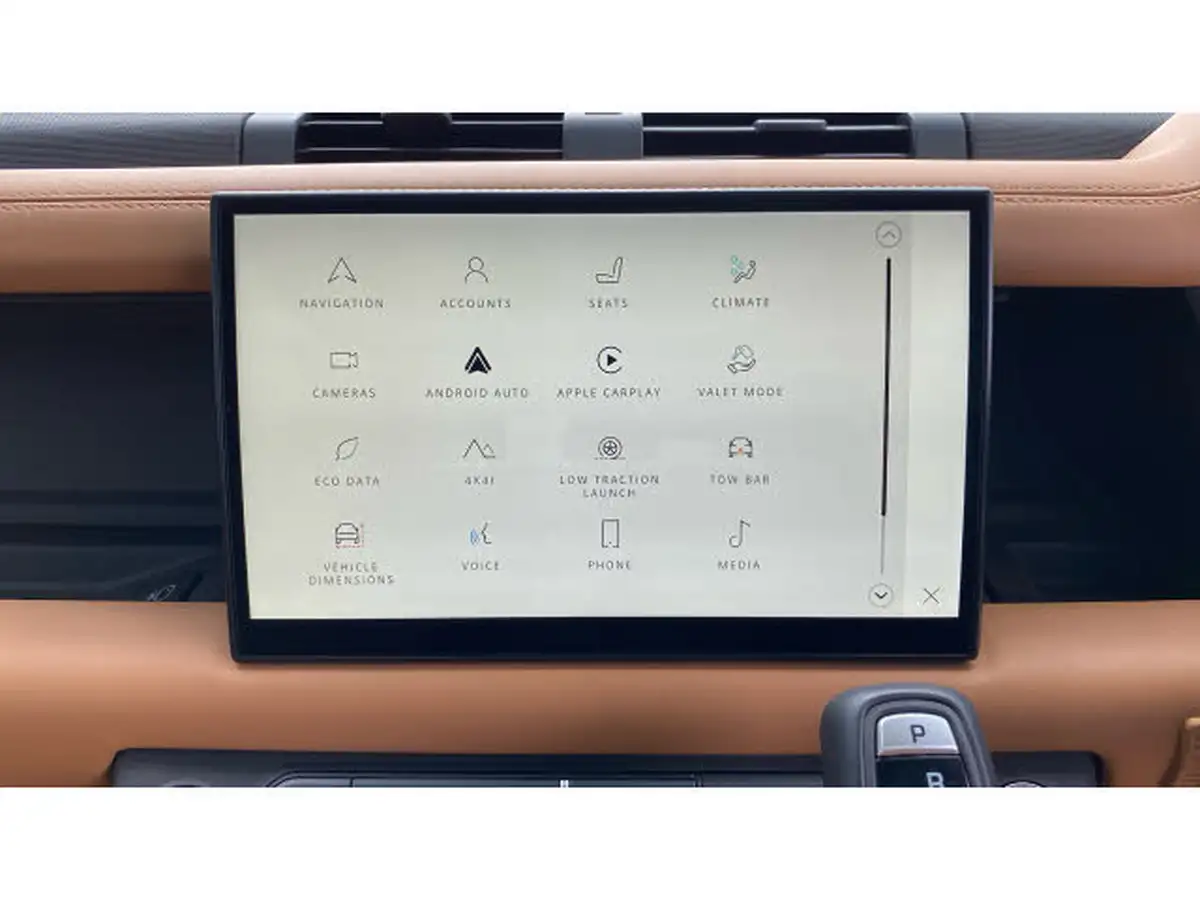 2023-land-rover-90-defender-50-p525-v8-big-35