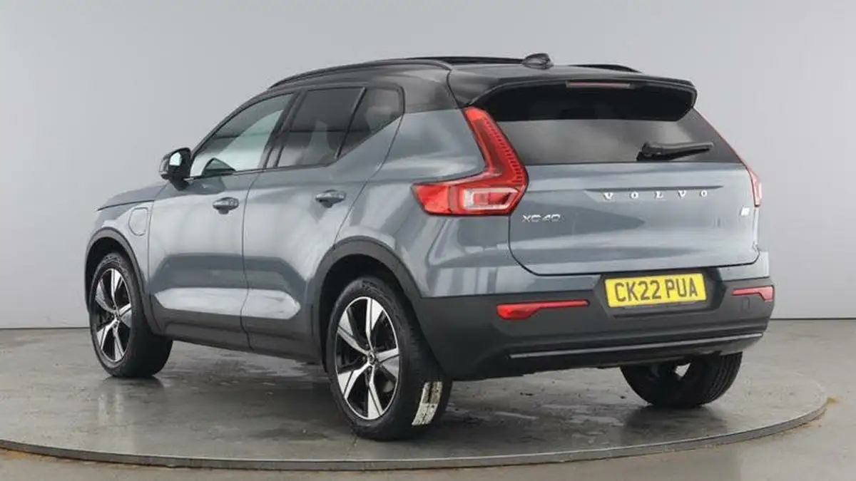 2021-volvo-xc40-15-t5-r-design-262bhp-big-2