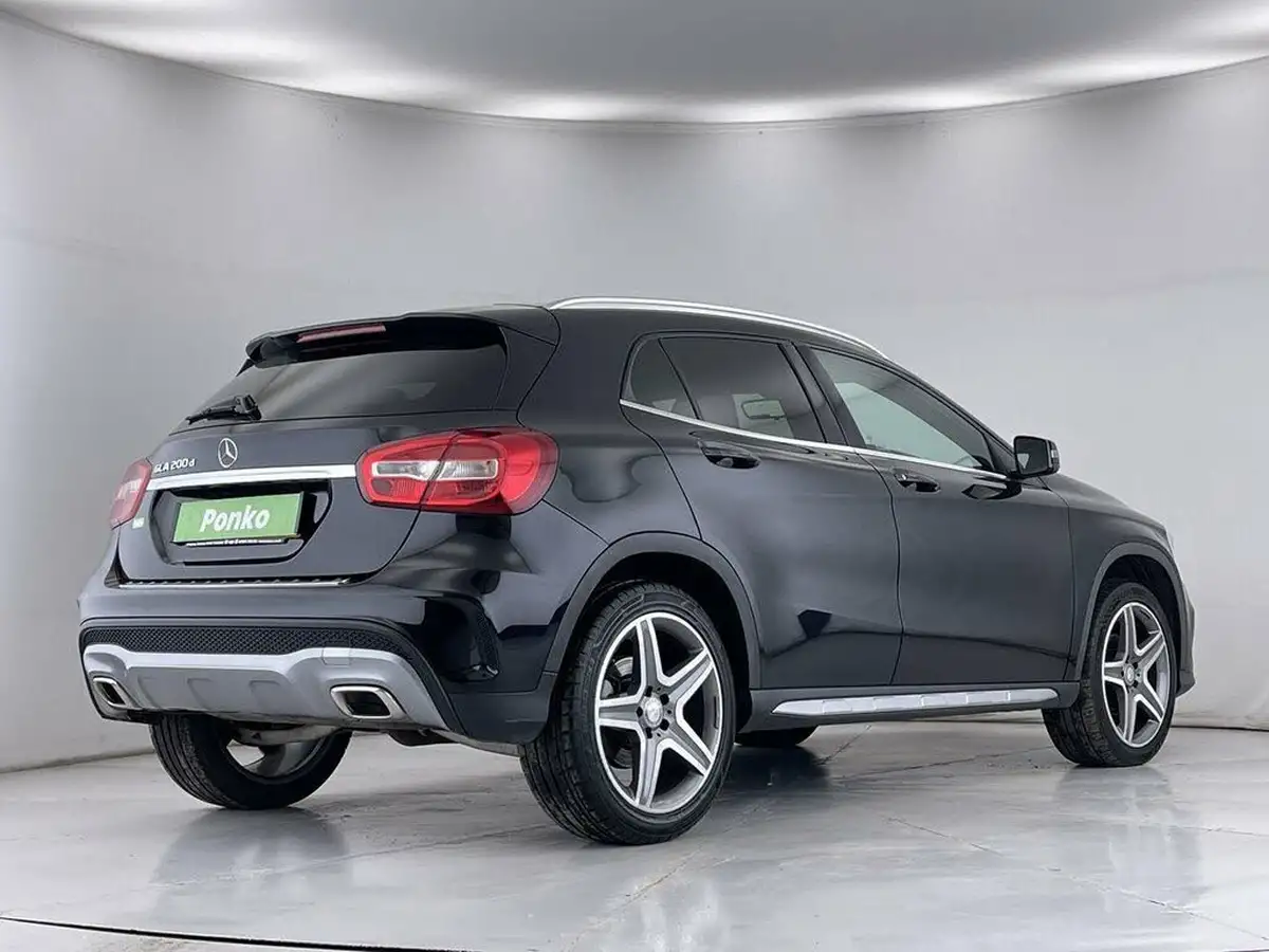 2016-mercedes-benz-gla-class-21d-gla-200d-amg-line-ss-big-4