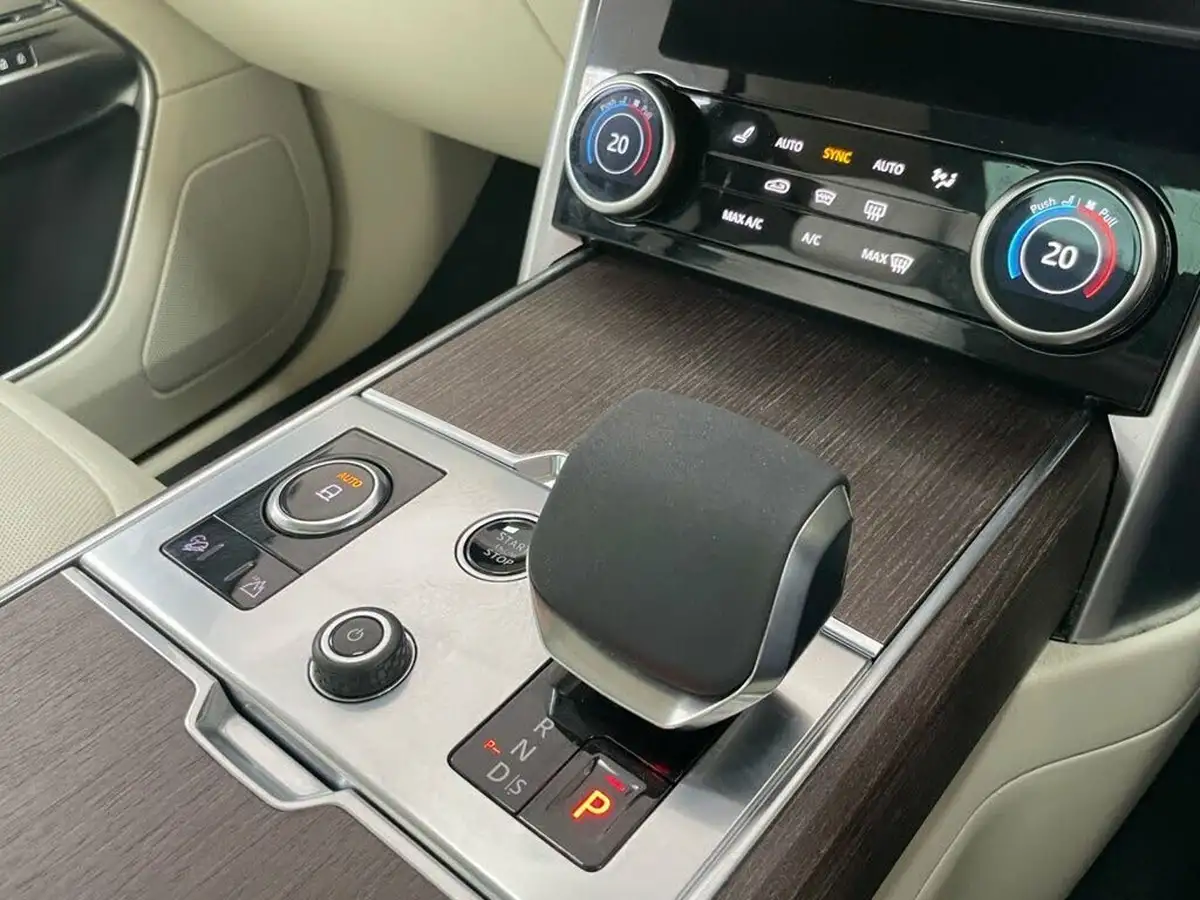 2022-land-rover-range-rover-30-d300-se-big-52