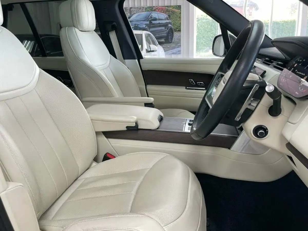 2022-land-rover-range-rover-30-d300-se-big-28