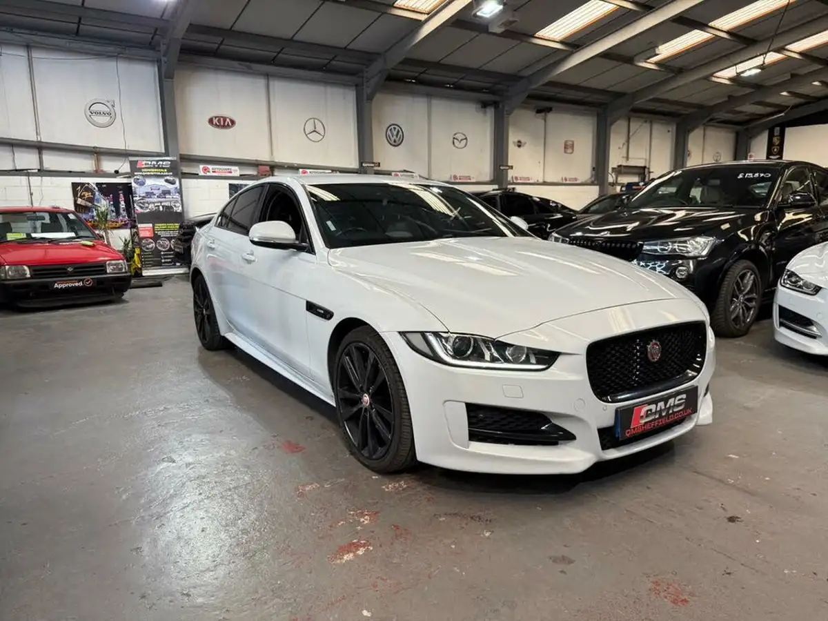2016-jaguar-xe-20d-r-sport-180ps-auto-big-17
