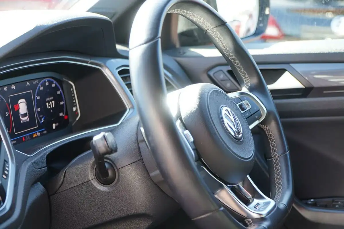 2020-volkswagen-t-roc-20tdi-r-line-dsg-big-26