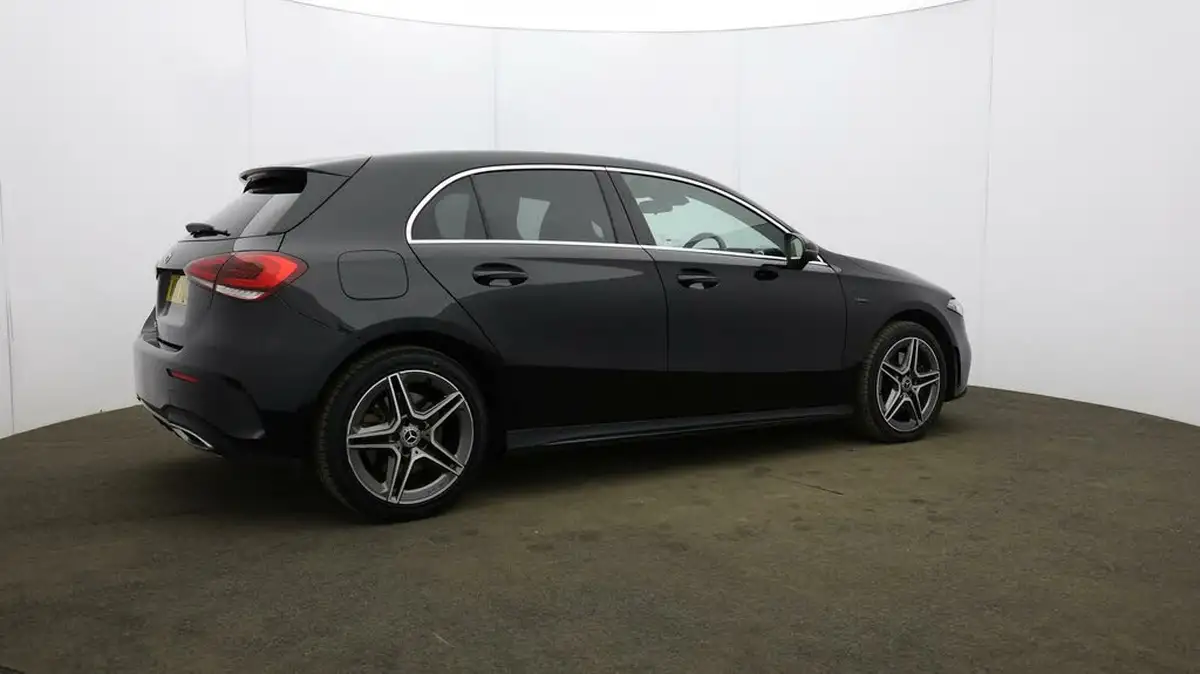 2021-mercedes-benz-a-class-13-a250e-amg-line-hatchback-5d-big-48