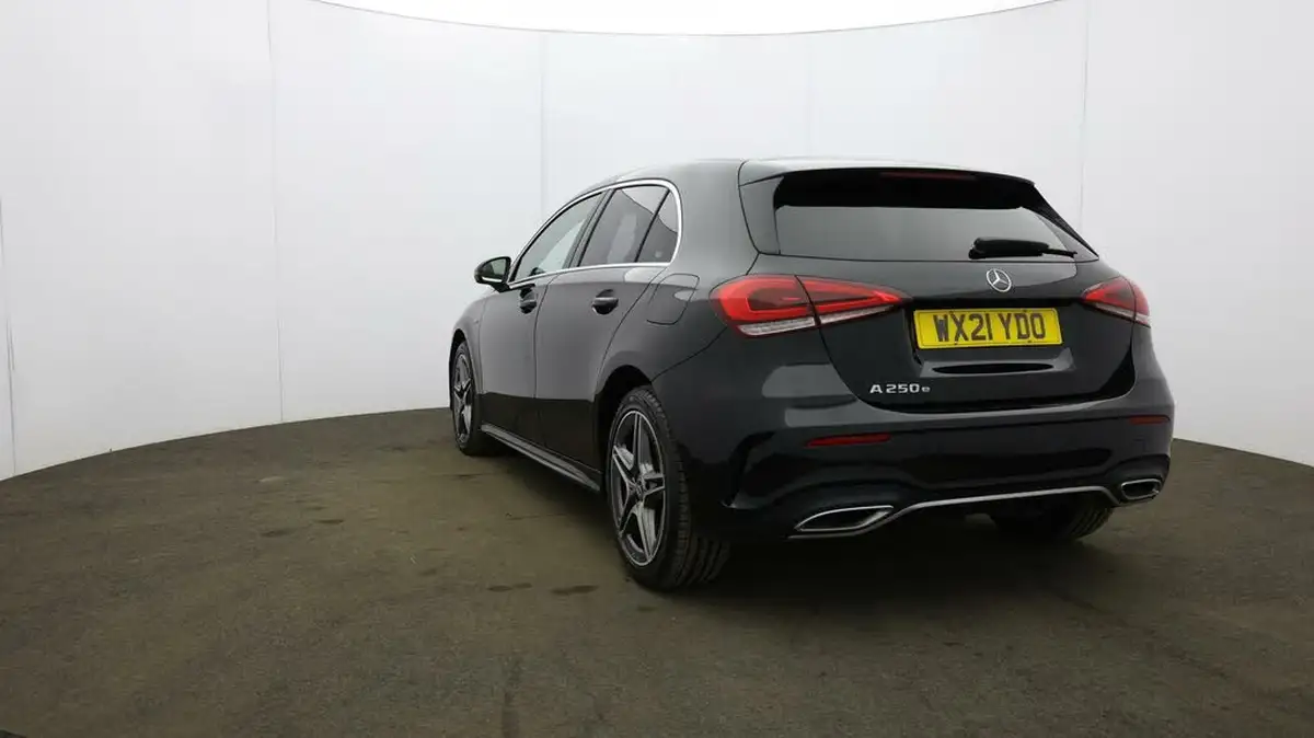 2021-mercedes-benz-a-class-13-a250e-amg-line-hatchback-5d-big-24