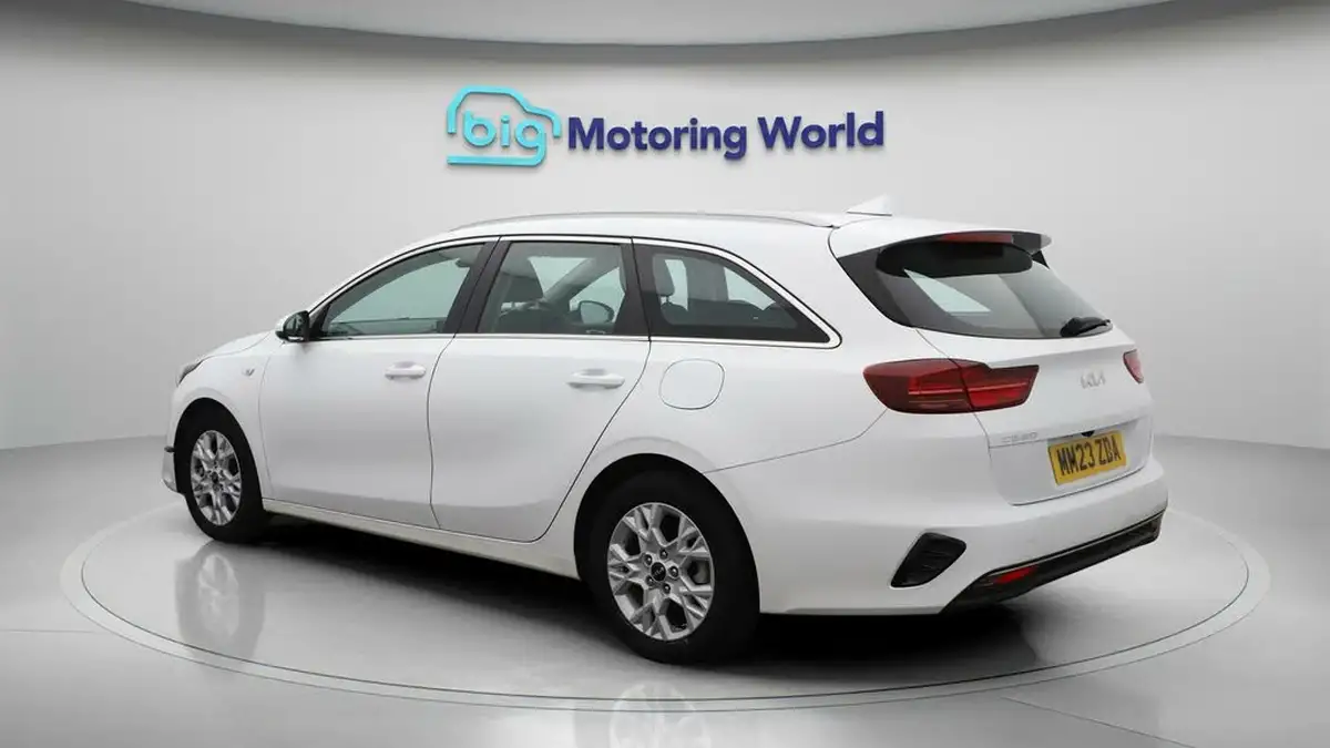 2023-kia-ceed-15-t-gdi-2-158bhp-sportswagon-big-5