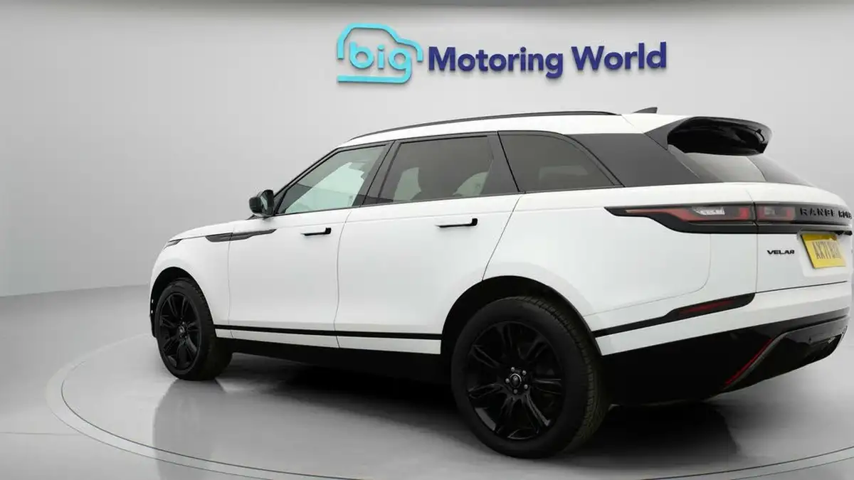 2022-land-rover-range-rover-velar-20-d200-r-dynamic-se-big-4