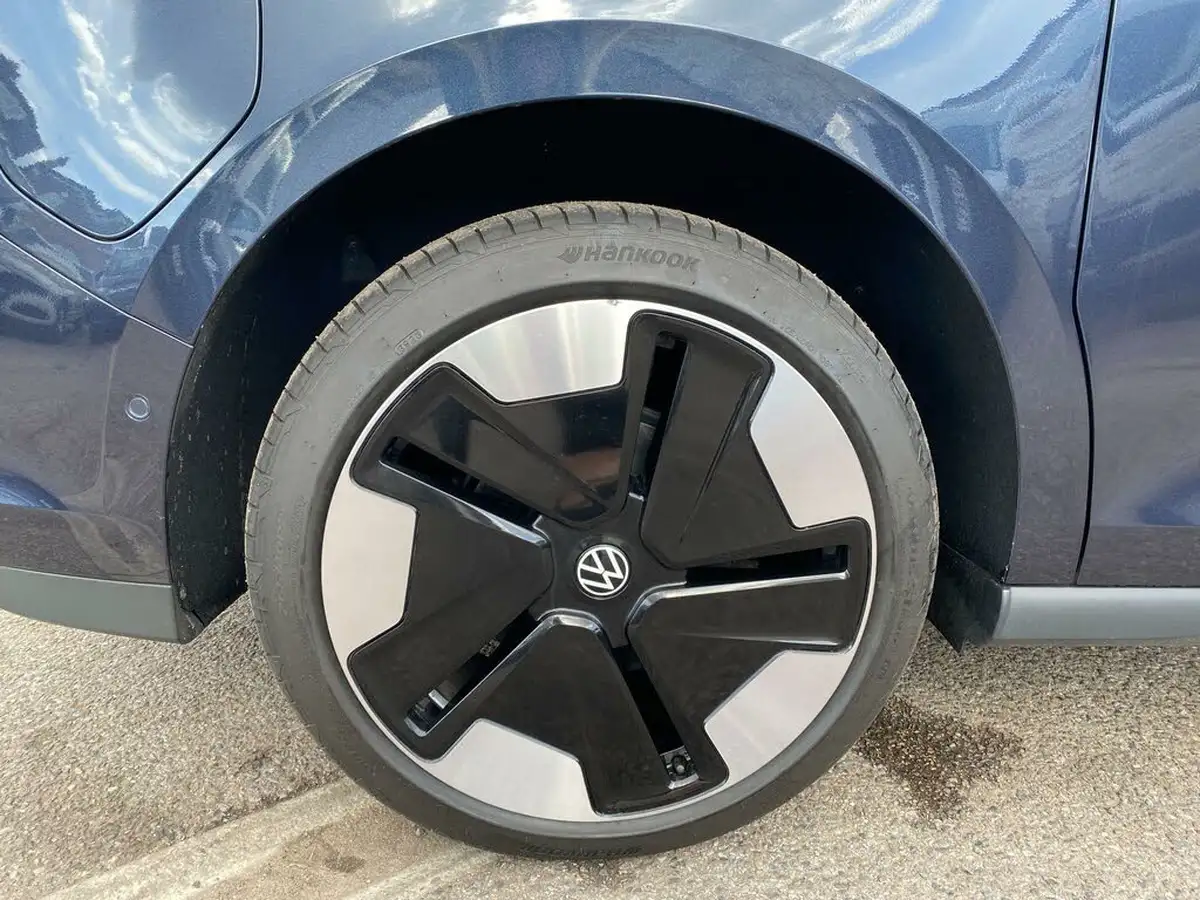 2024-volkswagen-idbuzz-e-style-standard-big-10