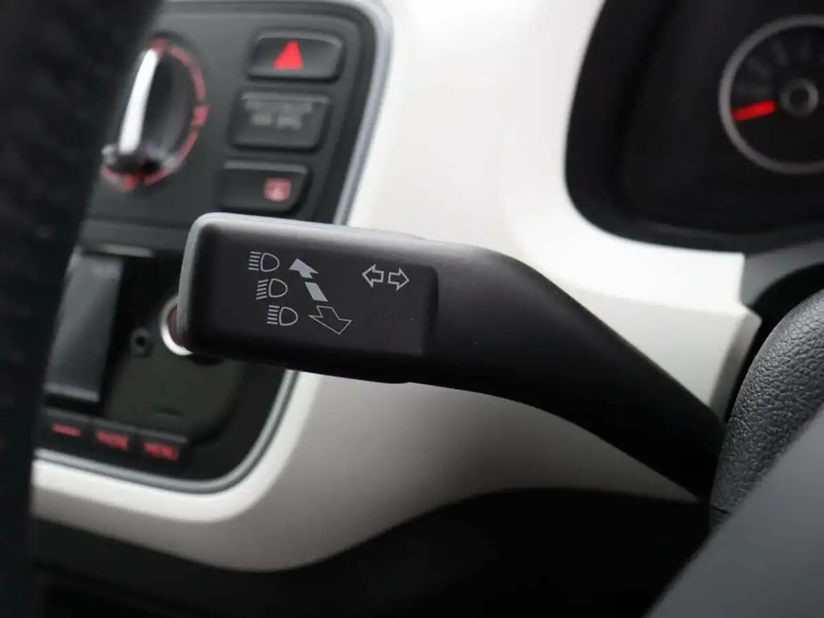 2017-seat-mii-10-design-mii-5d-big-32