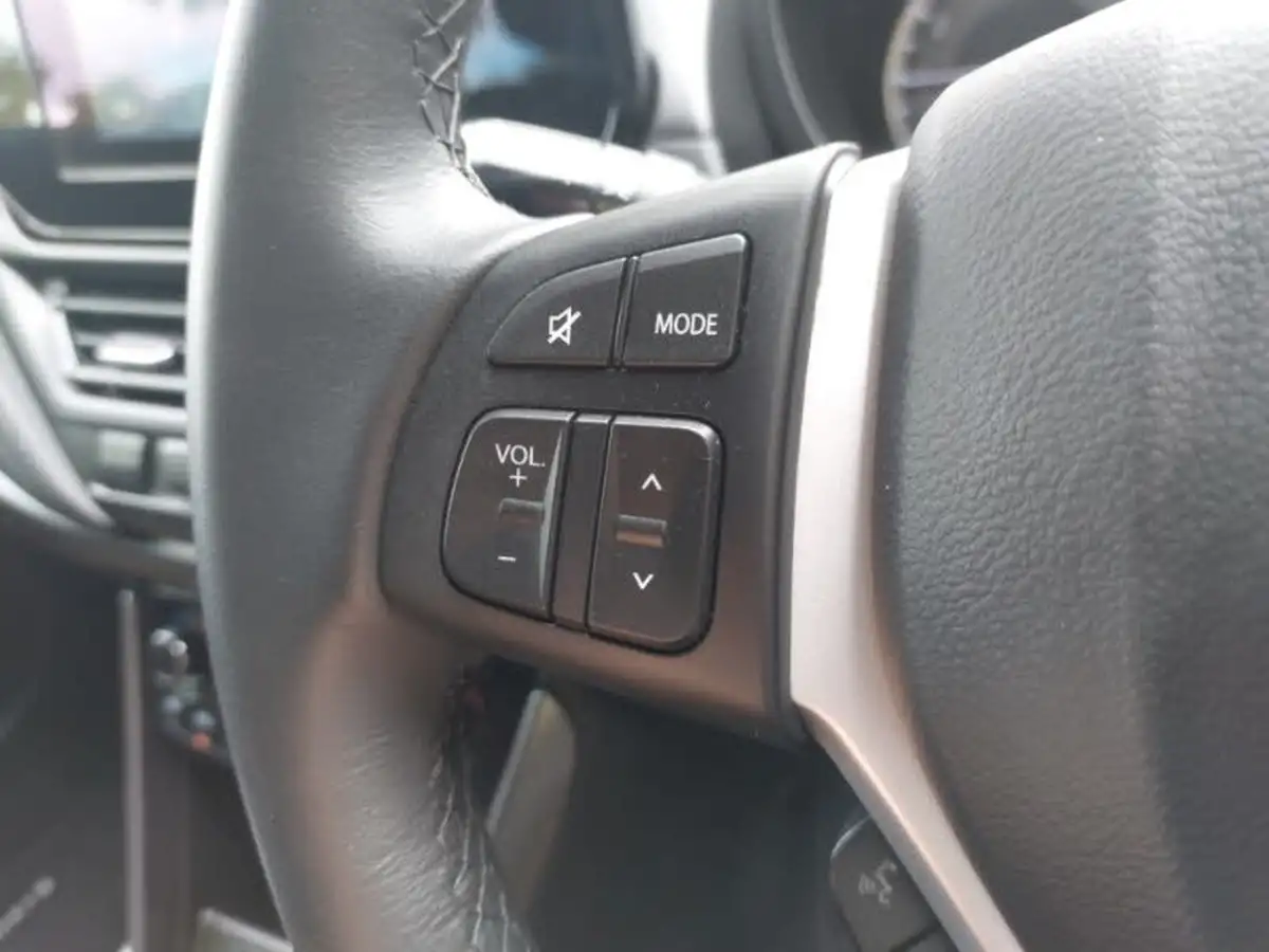 2023-suzuki-s-cross-14-boosterjet-motion-big-13