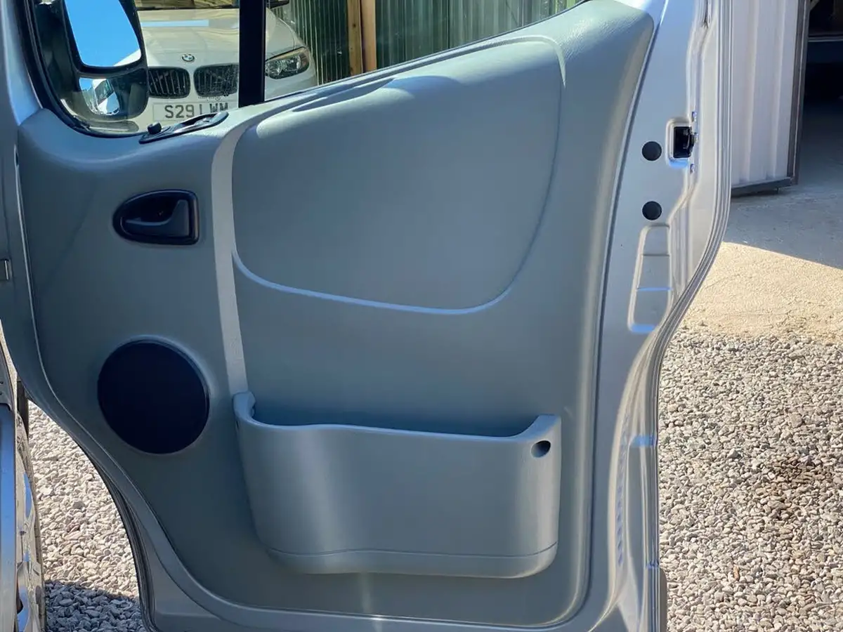 2010-renault-trafic-20td-ll29dci-115-20dci-ll29-phase-3-sat-nav-panel-van-big-38