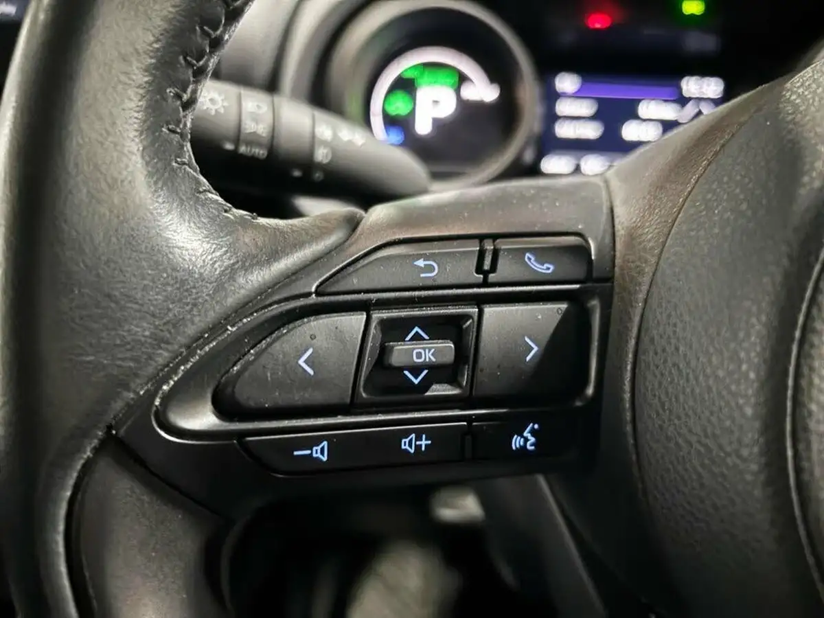 2021-toyota-yaris-15-vvt-i-design-big-20