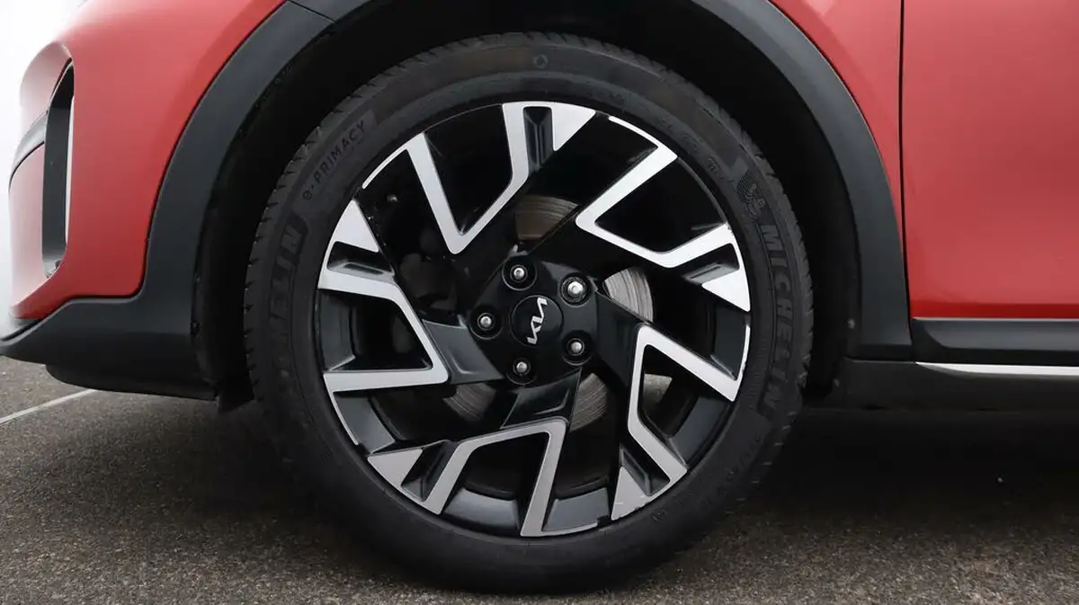 2023-kia-xceed-15-t-gdi-3-158bhp-big-18