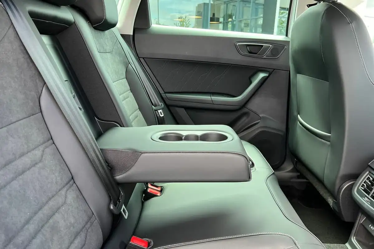 2025-seat-ateca-15-ecotsi-xperience-dsg-big-21