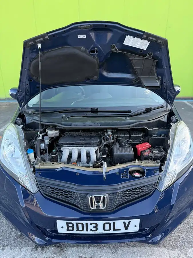 2013-honda-jazz-14-es-big-8
